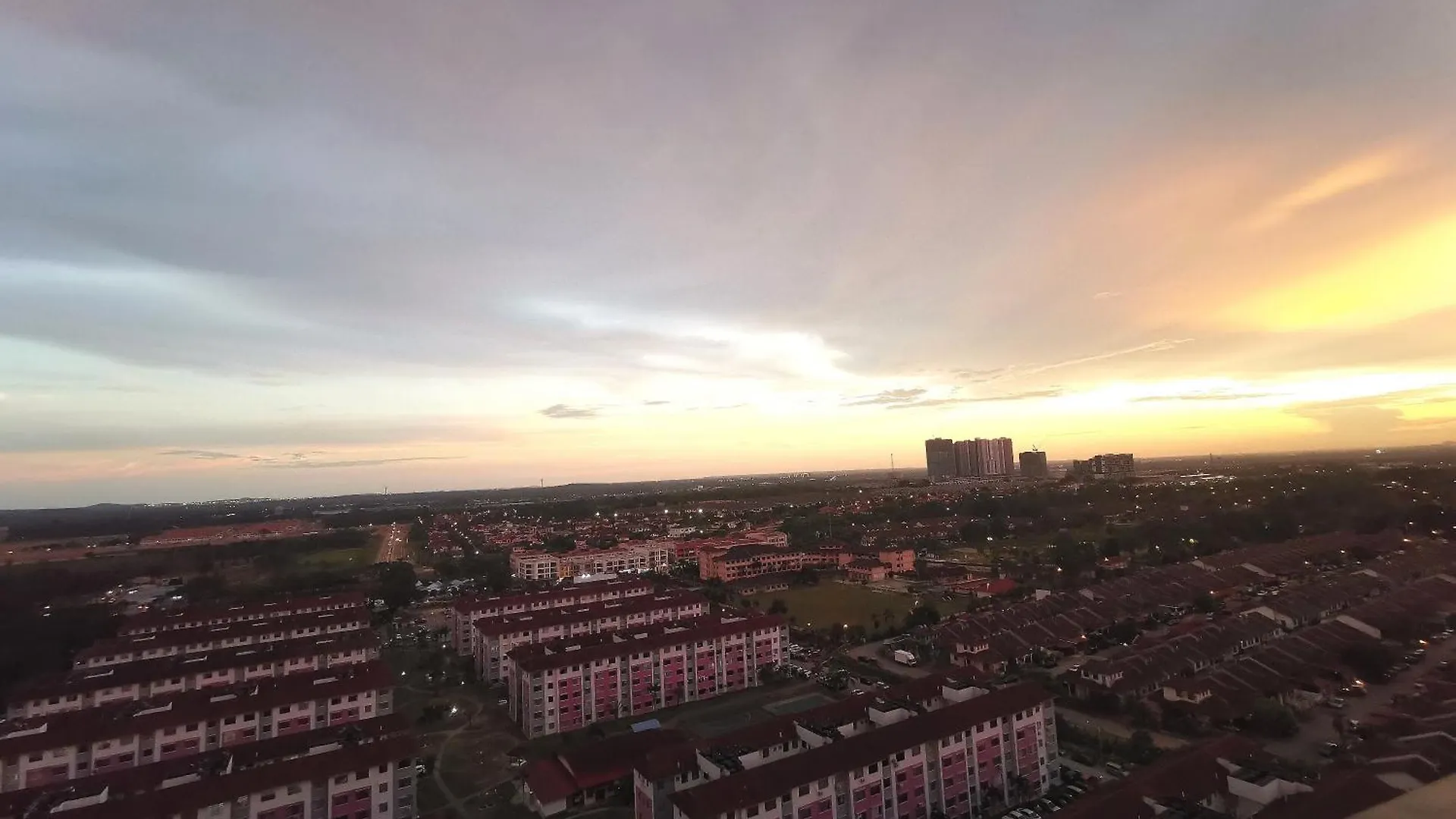 Bell Suite 4Pax Sepang Kota Warisan Klia Apartment